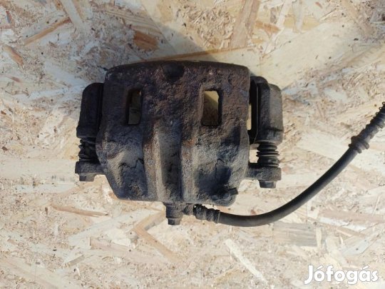 Hyundai Trajet (2001-2008) 2.0CRDI Diesel Jobb Első Féknyereg