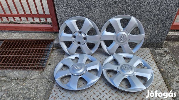 Hyundai dísztárcsa 14es