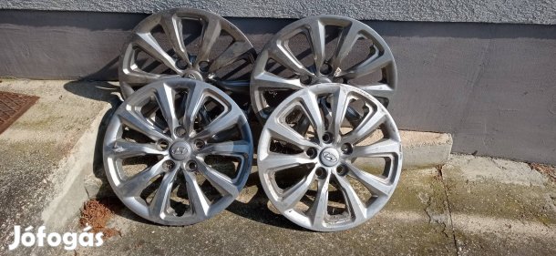 Hyundai gyari disztárcsak 16".