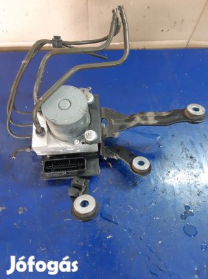 Hyundai i20 ABS Tömb