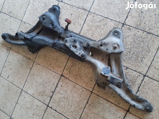 Hyundai i20 Első Bölcső