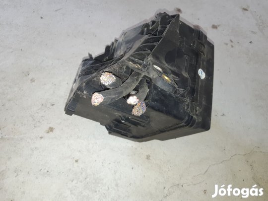 Hyundai i30 Biztosítéktábla / Relé Tábla