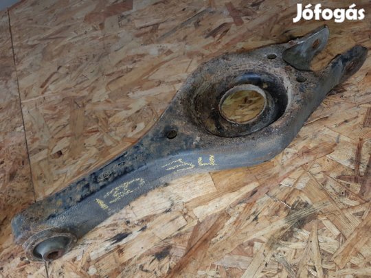 Hyundai i30 Hátsó Lengőkar