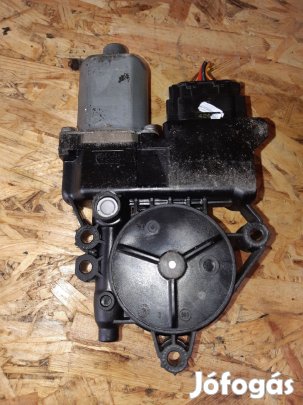 Hyundai i30 Jobb Első Ablakemelő Motor