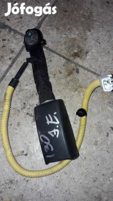 Hyundai i30 Jobb Első Biztonsági Öv Csatlakozó