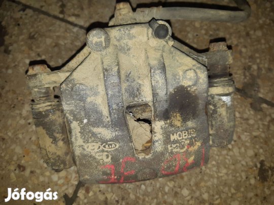 Hyundai i30 Jobb Első Féknyereg