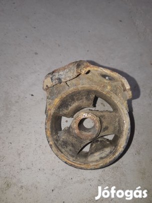 Hyundai i30 Jobb Motortartó Bak