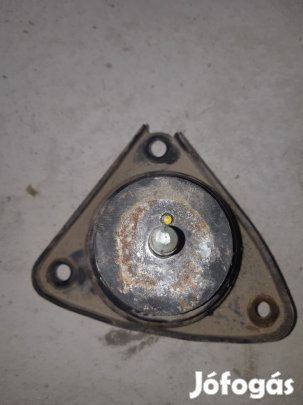 Hyundai i30 Jobb Motortartó Bak