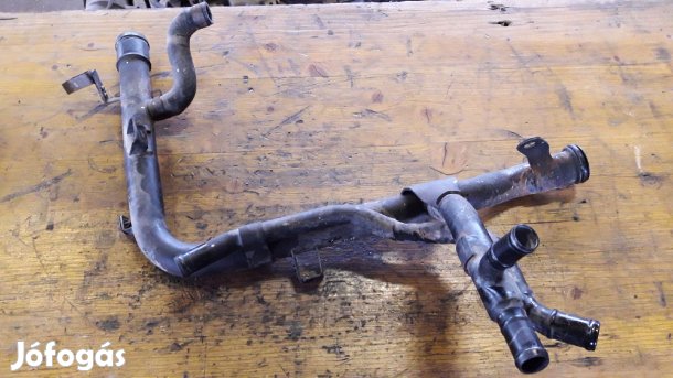 Hyundai i30 Vízcső Fém