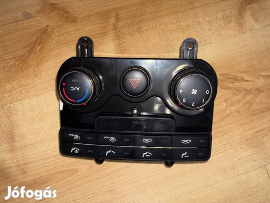 Hyundai i30 fűtés, klíma panel 972502L150