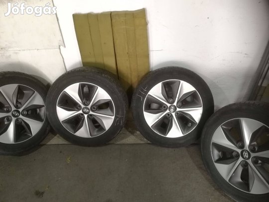 Hyundai ioniq electric 28 kw 4 db gyári felni nyári gumival