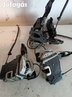 Hyundai ix20 jobb , bal ajtózár , zár