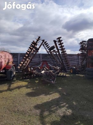 IH 9,8 méteres tárcsa