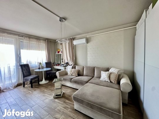 III. Kerület, Békásmegyer, 28 m2-es, társasházi lakás, 1 szobás