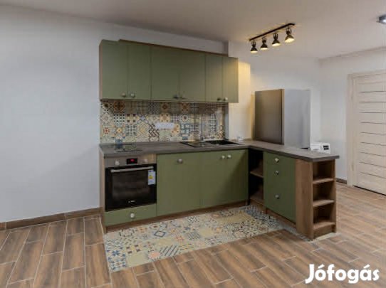 III. Kerület, Vörösvári út, 36 m2-es, társasházi lakás, 1 szobás