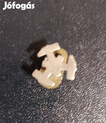 II.Világháborús gomblyuk jelvény 