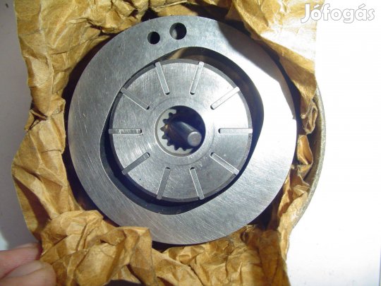 II. Állóforgó rész rotor új ZF Szevószívattyúhoz