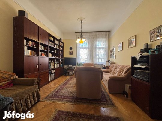 II., Margit körúton eladó két szobás lakás Mechwart ligetnél