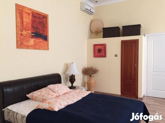 II. kerület, Kis Rókus utca, 44 m2-es, társasházi lakás, 0 szobás