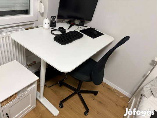 IKEA Bekant íróasztal- fehér