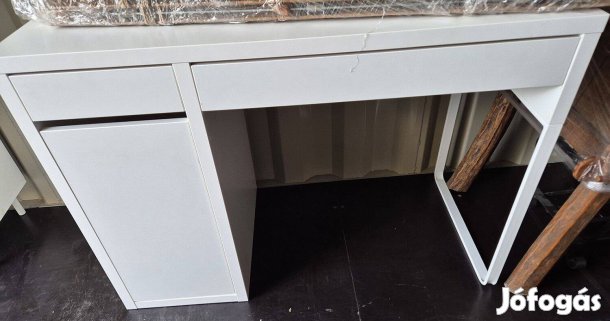 IKEA Micke íróasztal, megkímélt