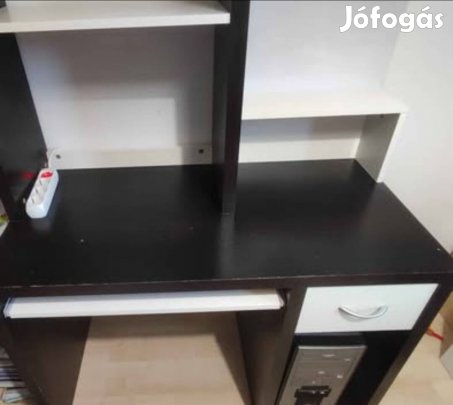IKEA Micke íróasztal, számítógépasztal 