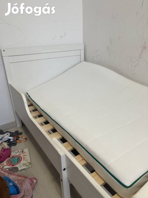 IKEA Sundvik hosszabbítható ágy, ágyrács és matrac  