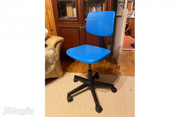 IKEA-ban vásárolt gyerek forgószék eladó