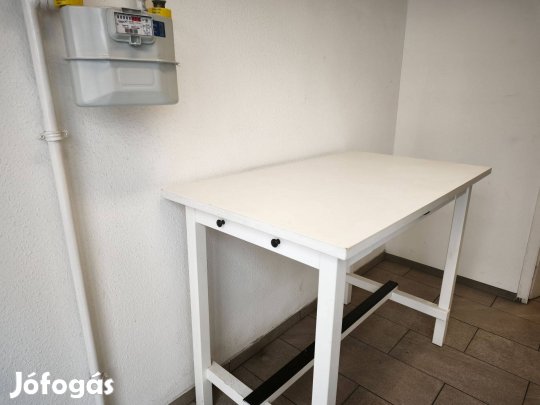 IKEA bárasztal