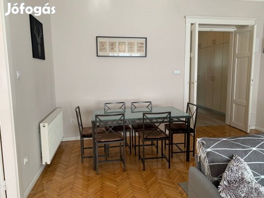 IKEA étkező asztal 6 székkel