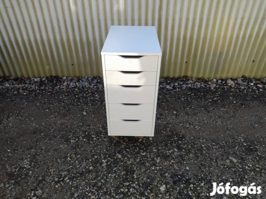 IKEA fehér szekrény 