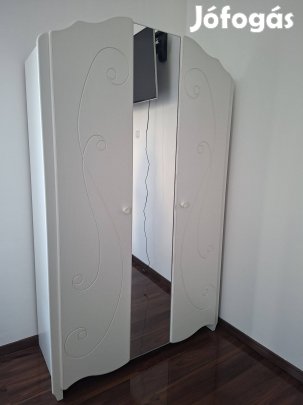 IKEA fehér tükrös gardróbszekrény
