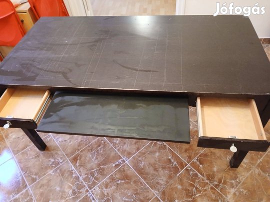 IKEA fekete színű íróasztal