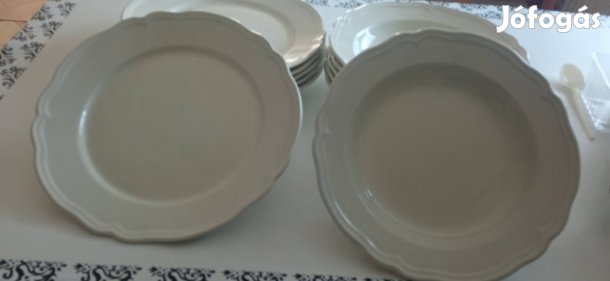 IKEA mély és lapos tányér 26 és 28 cm