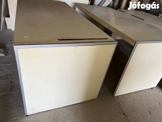IKEA nagy méretű iroda asztalok eladóak, 3 db