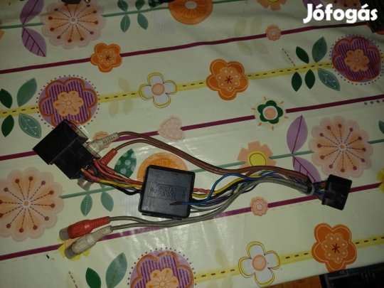 ISO csatlakozó Audiovox fejegységhez / autórádióhoz