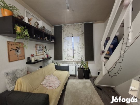 IV. Kerület, Klára utca, 44 m2-es, házrész, 1+1 szobás, felújított /