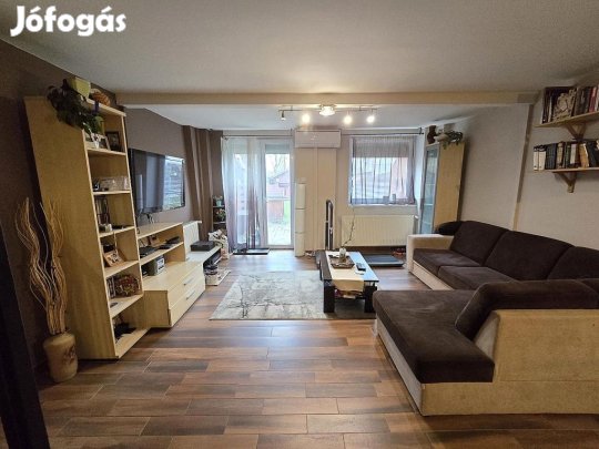 IV. Kerület, Széchenyi tér, 92 m2-es, társasházi lakás, 4 szobás