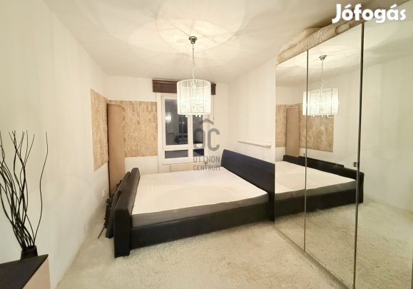 IX. kerületi eladó tégla társasházi lakás