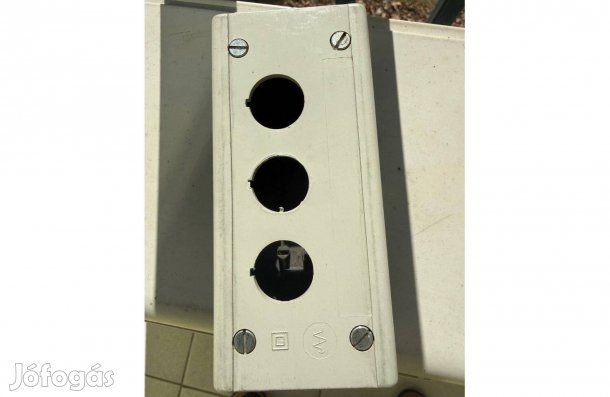 I-K 3 műanyag tokozott