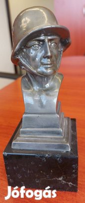 I. világháborús német katonafej kisplasztika (15cm magas)