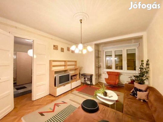 I ker Gellérthegy utcában 2 szoba + hallos erkélyes lakás kiadó 290000