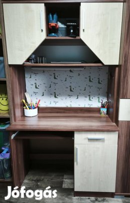 Ifjúsági íróasztal