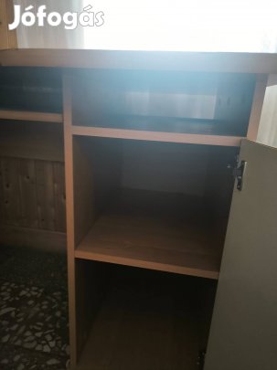 Ifjúsági íróasztal