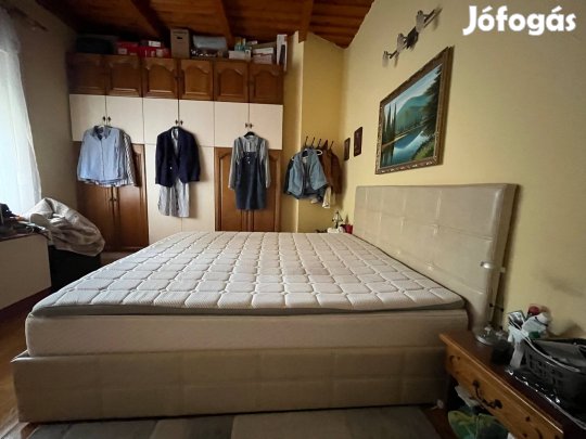 Igazi Jófogás! Kifogástalan állapotú franciaágy matraccal eladó !