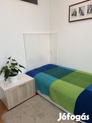 Igazi meleg, családi otthon eladó csendes környéken Budapest 16. ker.