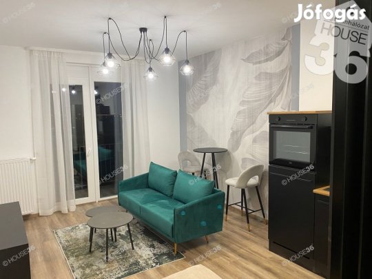 Igényes kivitelezésű - Erkélyes garzon lakás!