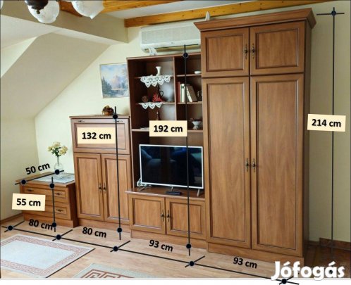 Igényes szekrénysor kiváló állapotban