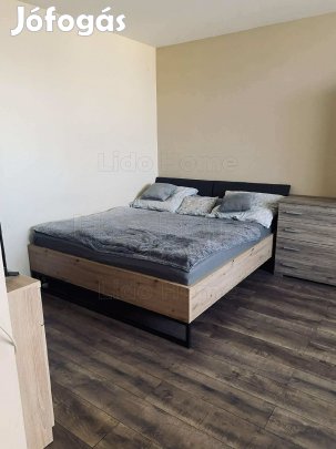 Igényesen felújított, dupla erkélyes lakás eladó Nagykanizsán, kiváló