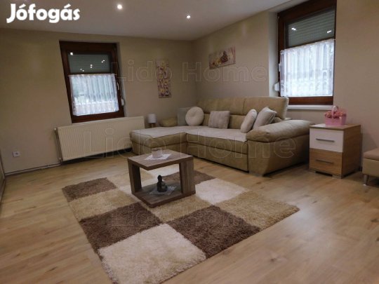 Igényesen felújított családi ház Dombóvár belvárosának közelében!